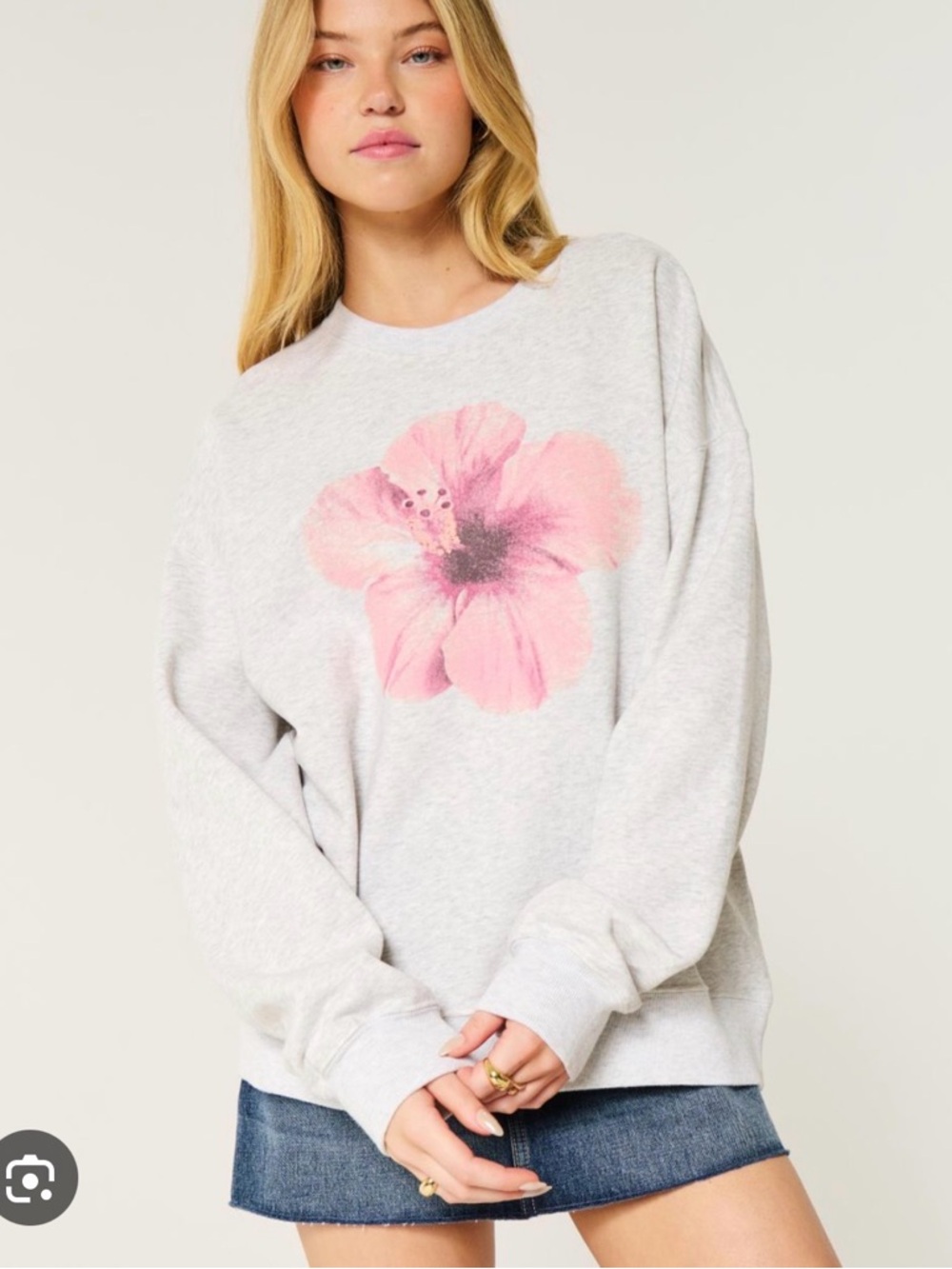 Hollister Hibiscus 🌺 Crewneck Sweatshirt